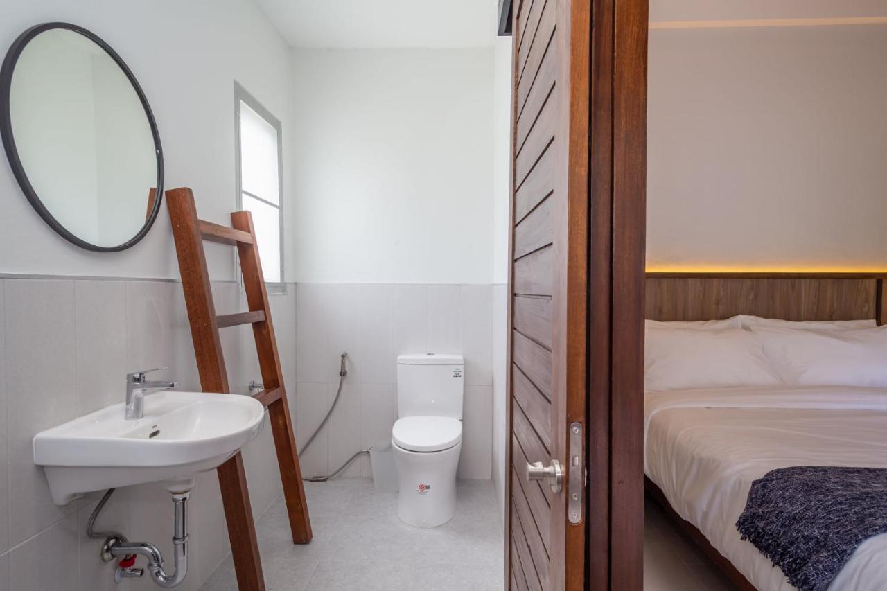 פאנג-נגה Baan Kamana Guest House מראה חיצוני תמונה