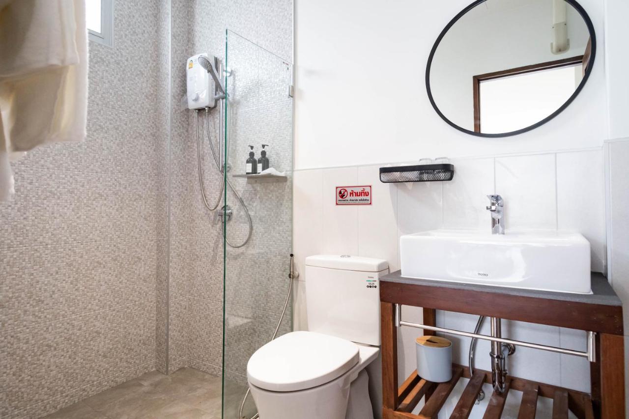 פאנג-נגה Baan Kamana Guest House מראה חיצוני תמונה